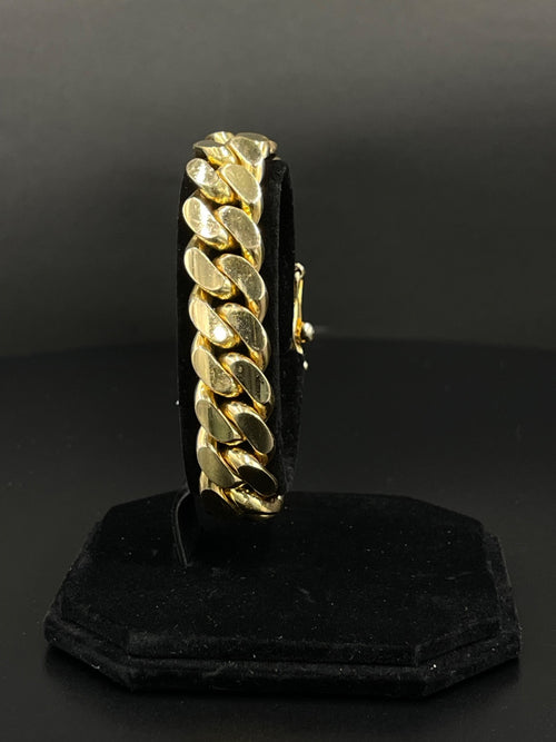 10K Gold Cuban Bracelet 
13.5mm
7 in