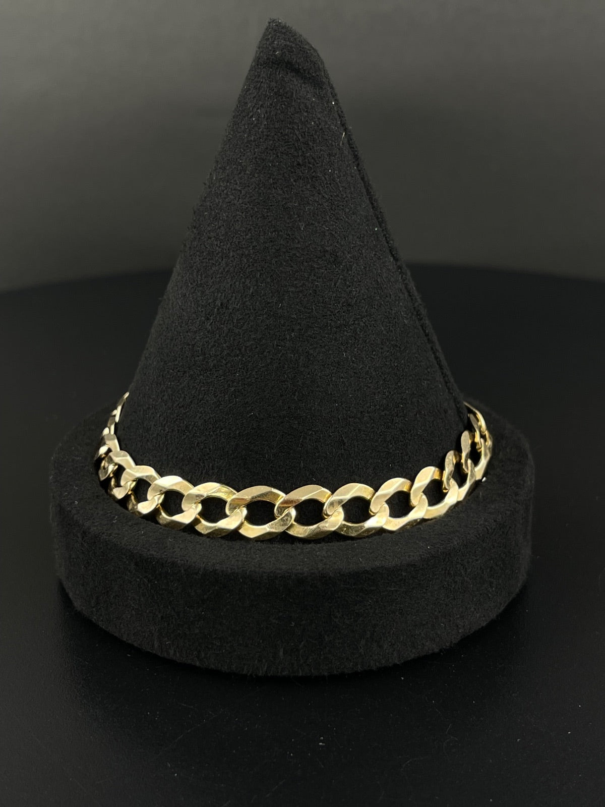 10K Gold Cuban Curb Bracelet – 16.9g, 9in, 9mm | DD Pawn Loans
