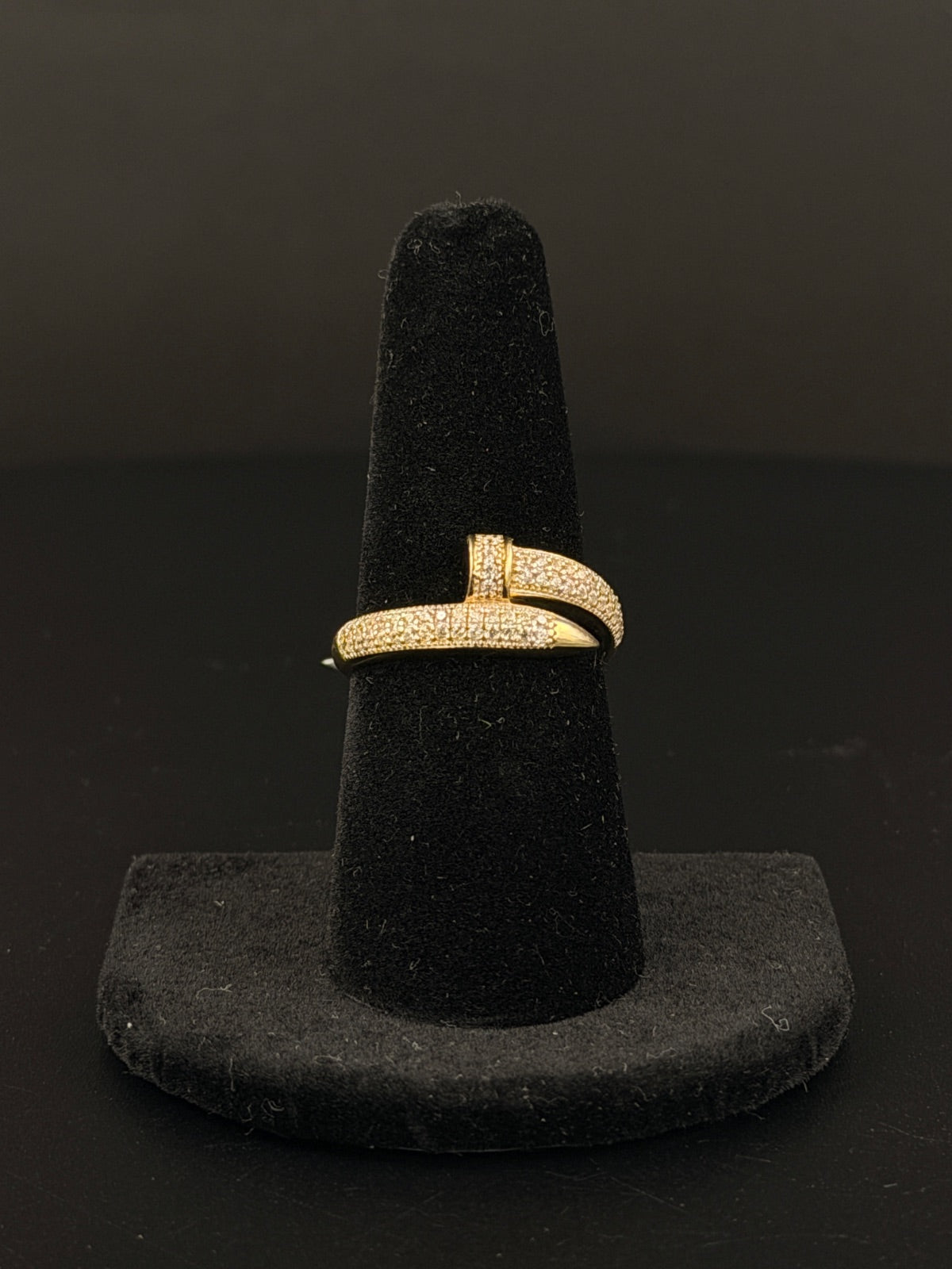 10K Gold Nail Ring – 2.6g, Size 7.5 | DD Pawn Loans