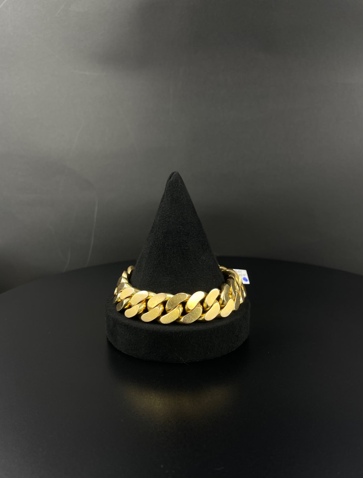 10K Gold Curb Link Bracelet 9 in 17.75mm