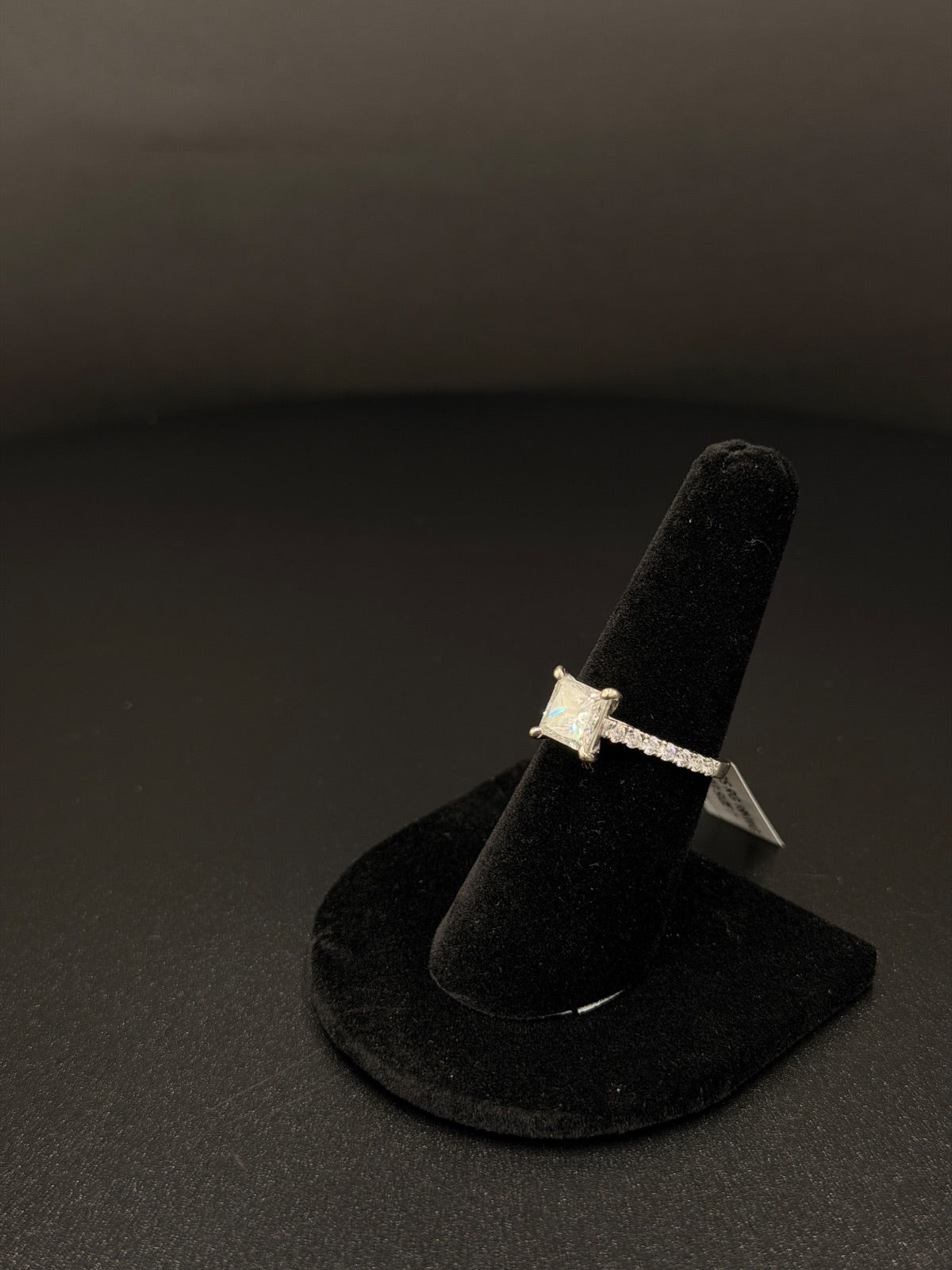 18K Gold Princess Diamond Engagement Ring for Sale