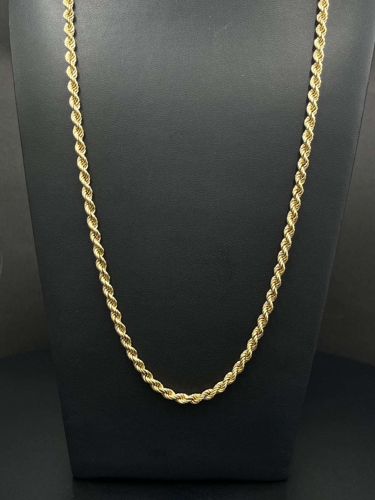 10K Gold rope Chain 
4mm
24 in