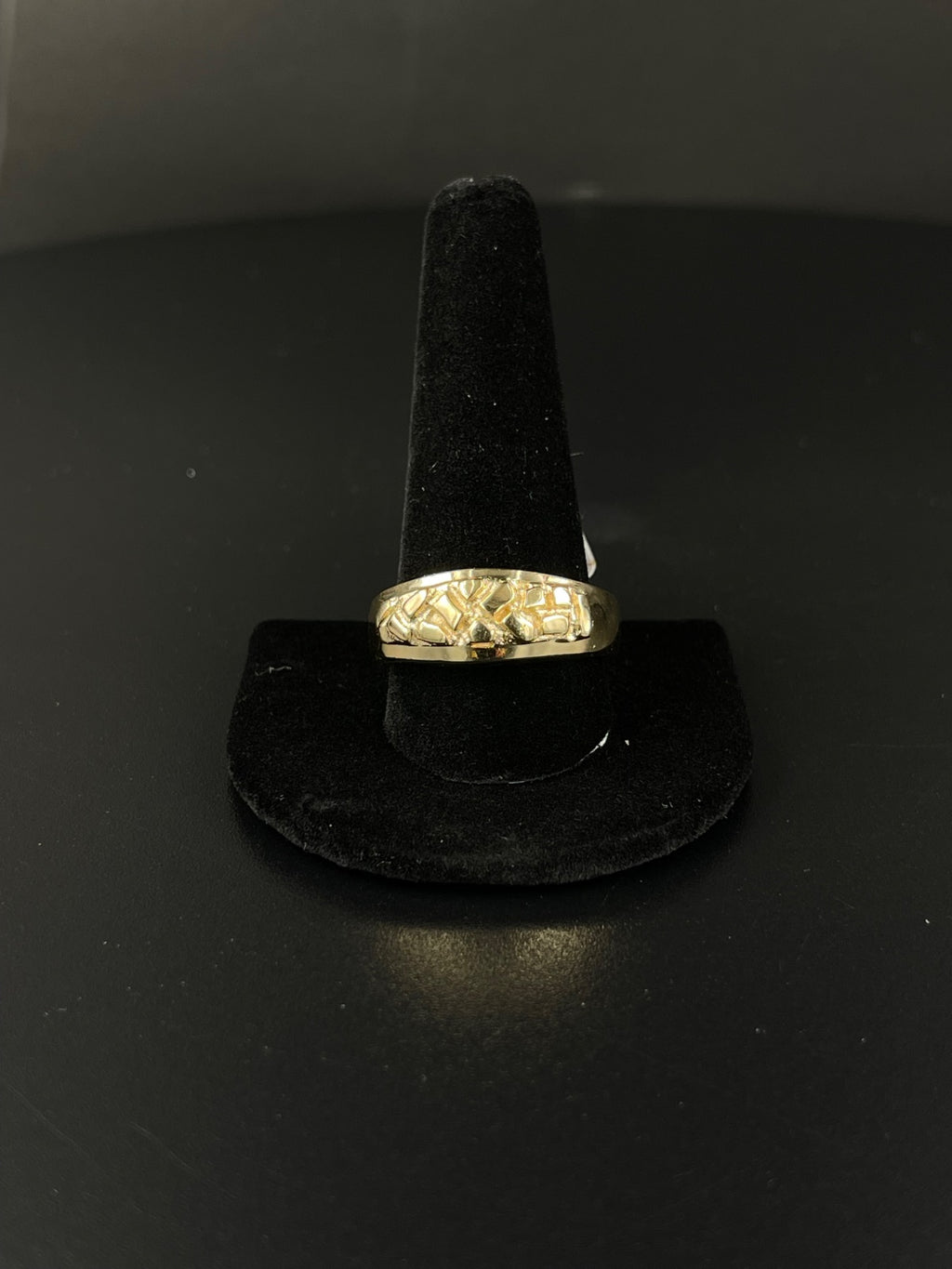 14K Gold Ring 
Size: 12