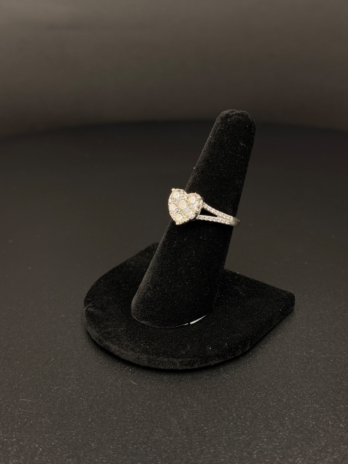14K Gold Heart Diamond Ring Size 7 for Sale