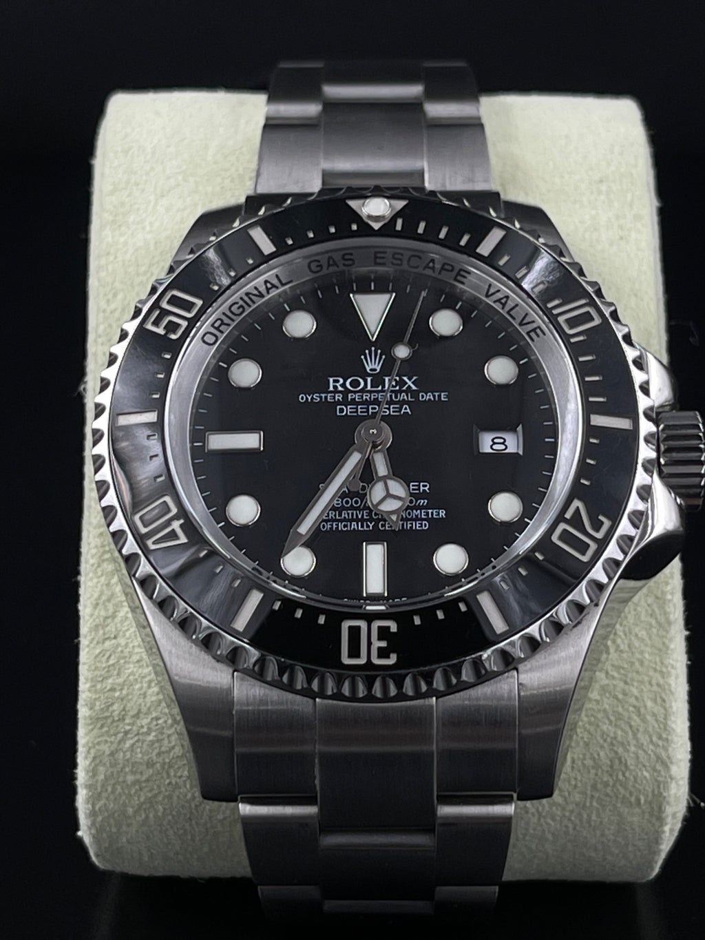 Rolex Sea-Dweller Deepsea 116660 40mm Watch