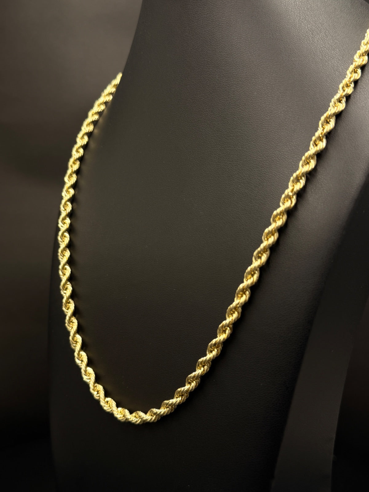 10K Gold Rope Chain Necklace 22 in