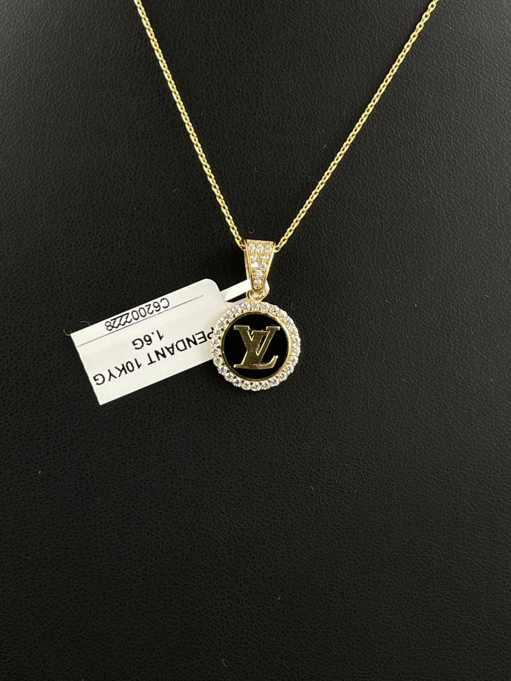 10K Gold Logo Pendant with Chain – 1.6g | DD Pawn Loans — photo 2