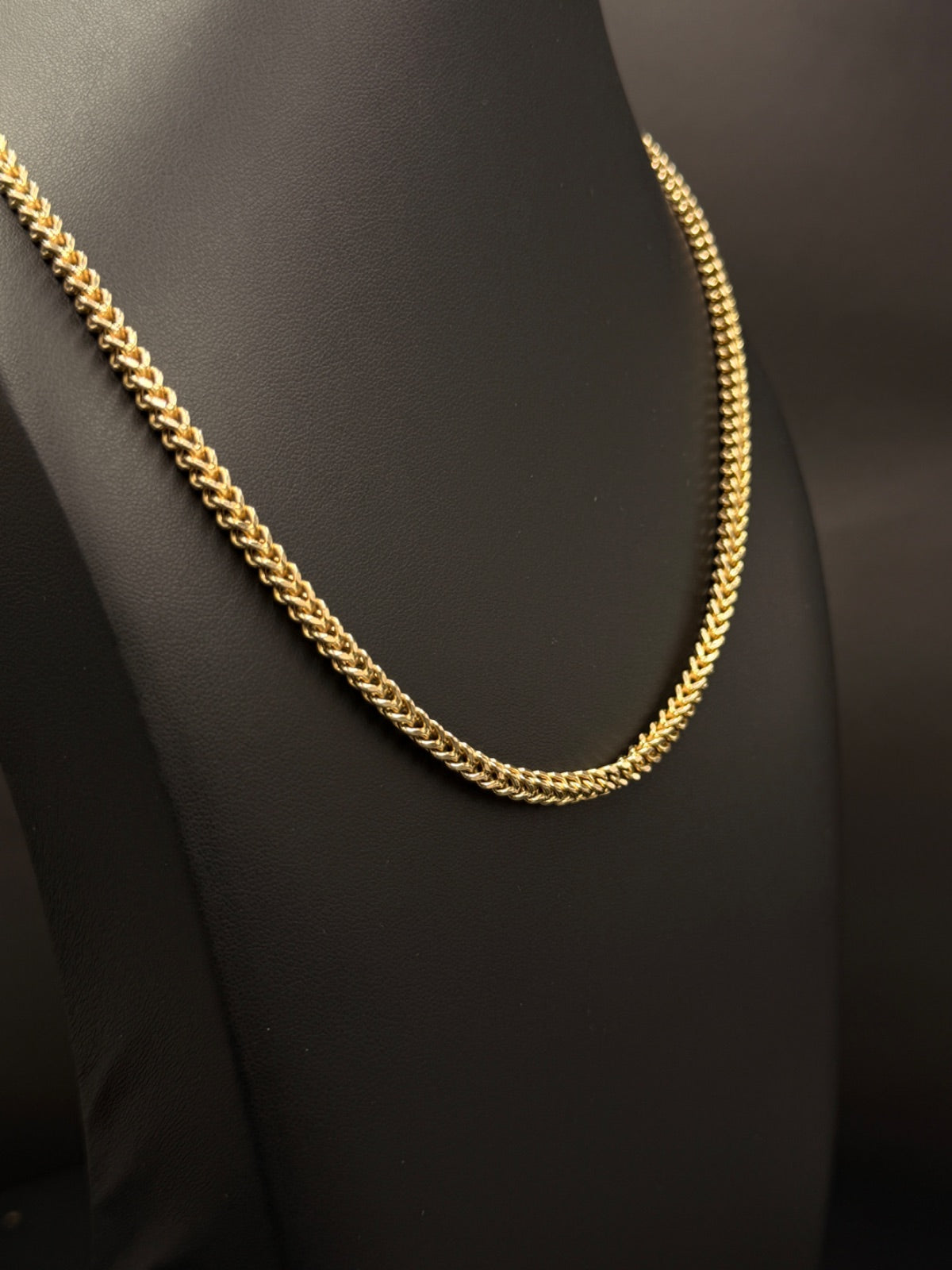 10K Gold Franco Chain Necklace 24 in