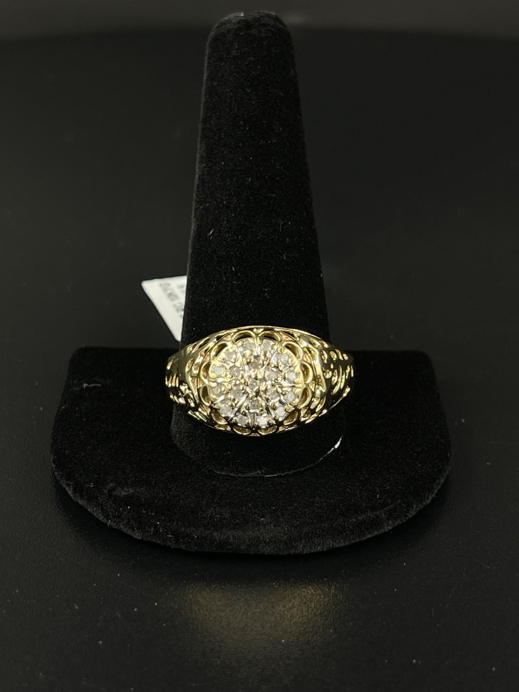 10K Gold Ring 
Size: 14.5