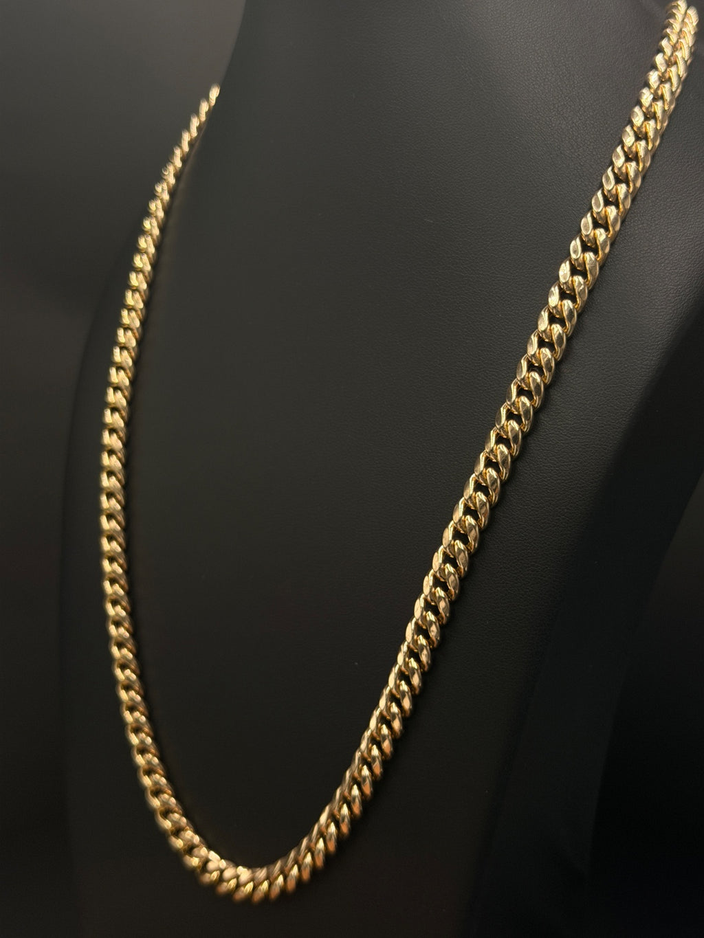 10K Gold Curb Chain Necklace 23 in 7.5mm