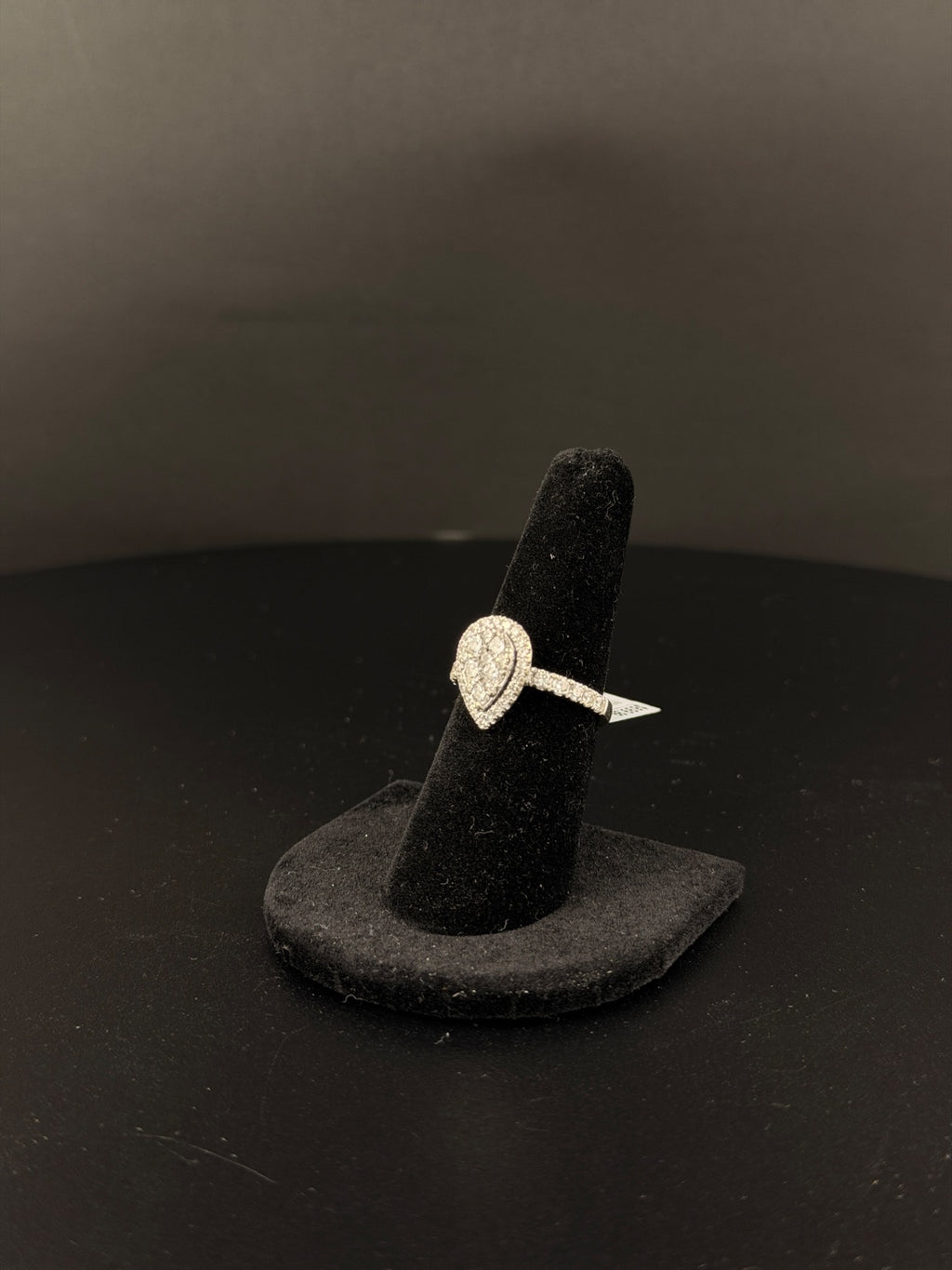 14K Gold Diamond Teardrop Ring Size 7 for Sale