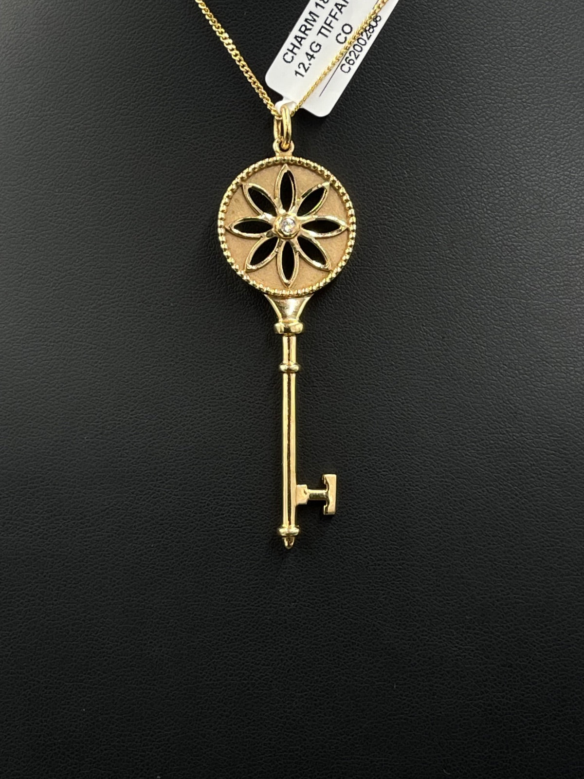 18K Yellow Gold Tiffany Daisy Key Pendant 39mm