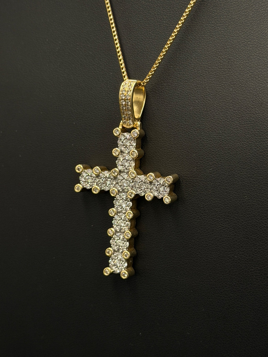 Diamond cross 17.3 grams natural diamonds