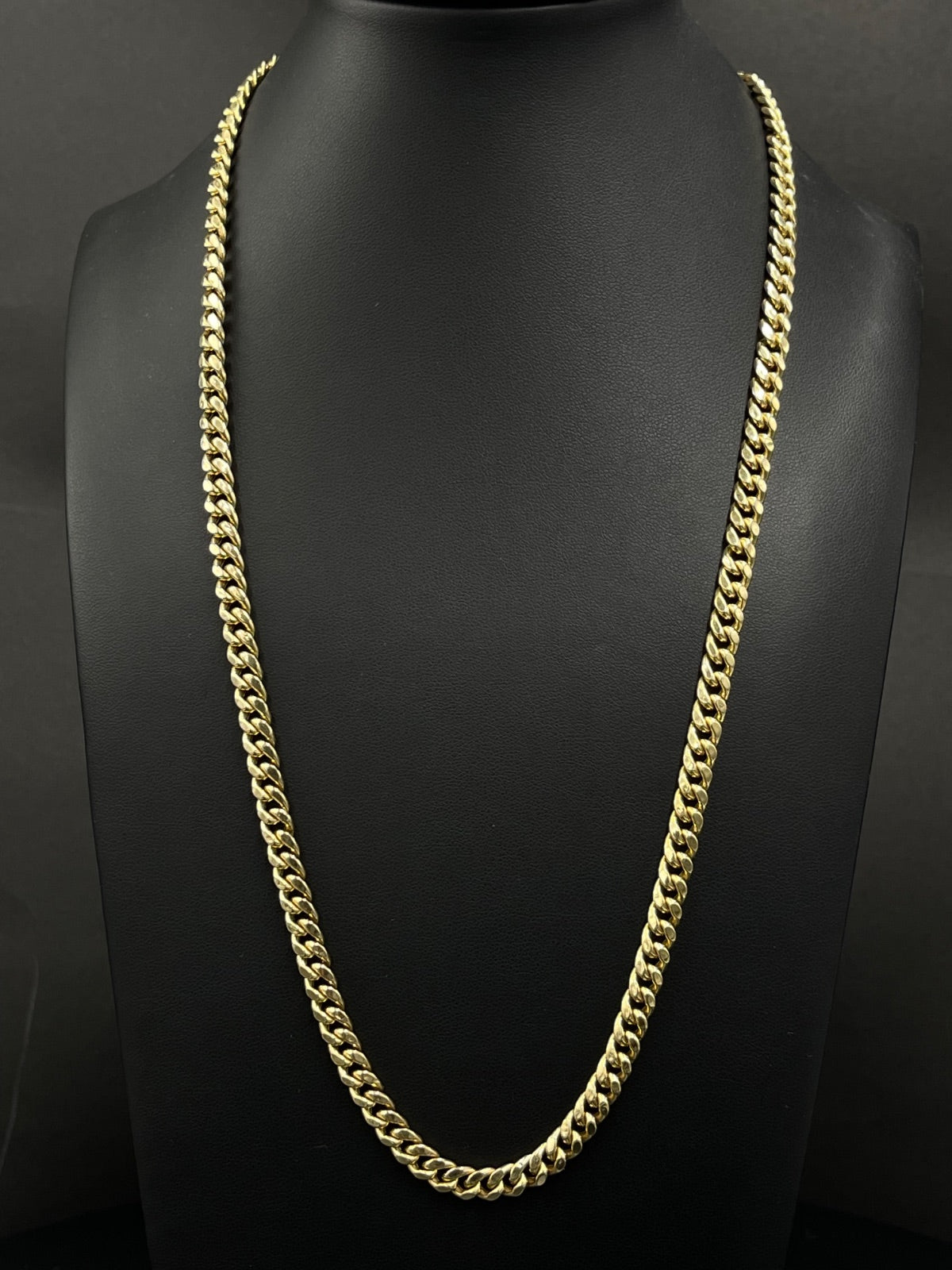 10K Gold Cuban Chain 
5.5mm
22 in