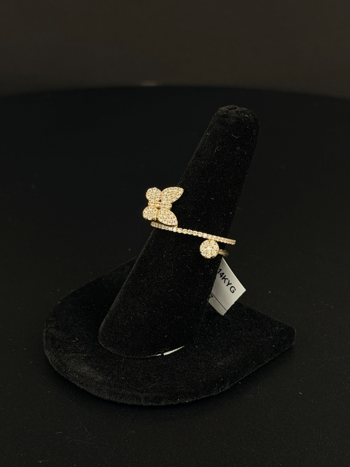 14K Gold Butterfly Ring Size 8 Pre-Owned