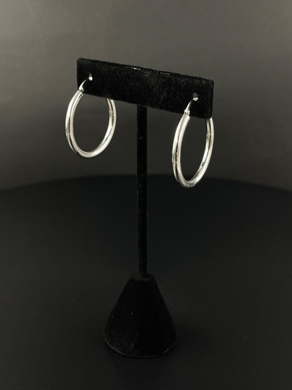 14K White Gold Hoop Earrings 30.78mm