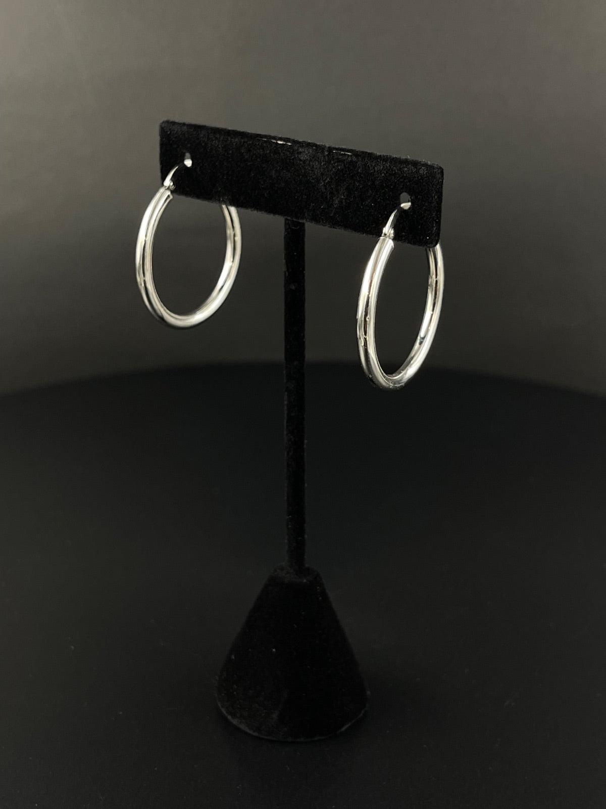 14K White Gold Hoop Earrings 30.78mm