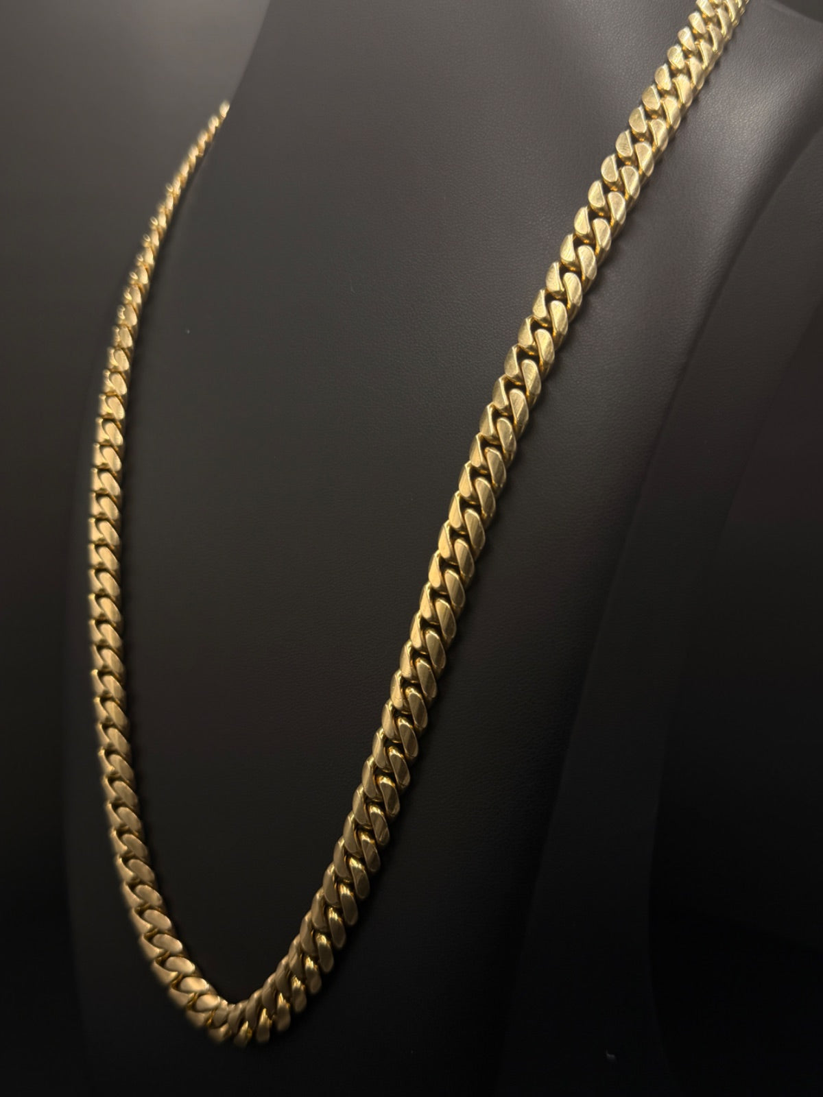 126g 10K Gold Miami Cuban Chain – 24" 8mm | DD Pawn Loans
