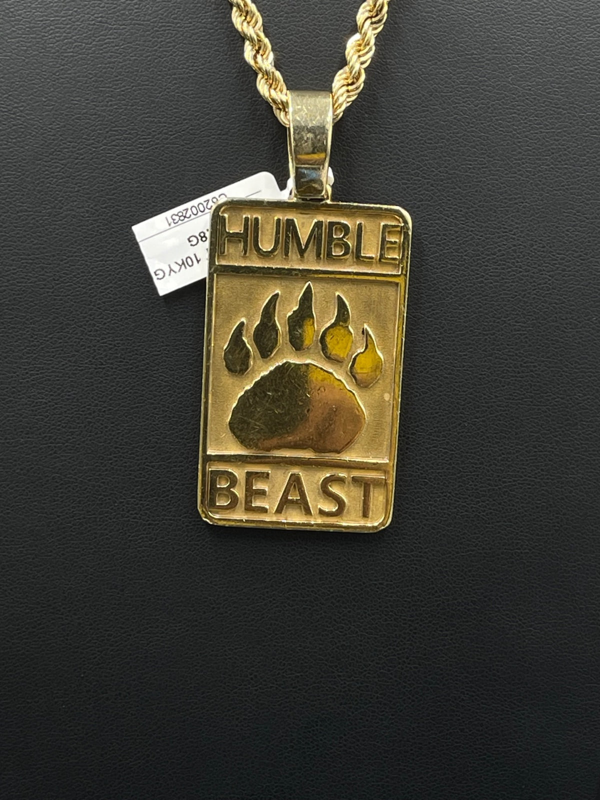 10K Gold Pendant “Humble Beast”
29.5mm