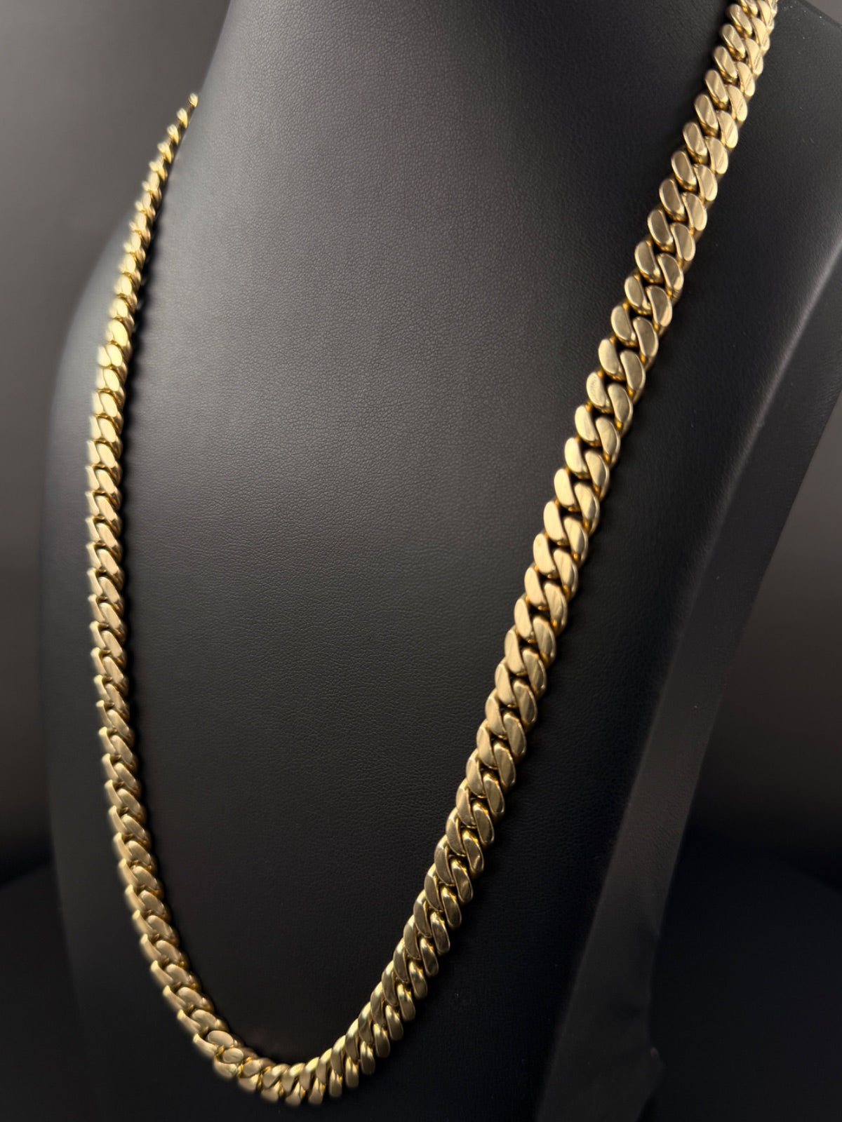 14K Gold Cuban Link Chain 24 in, 8mm