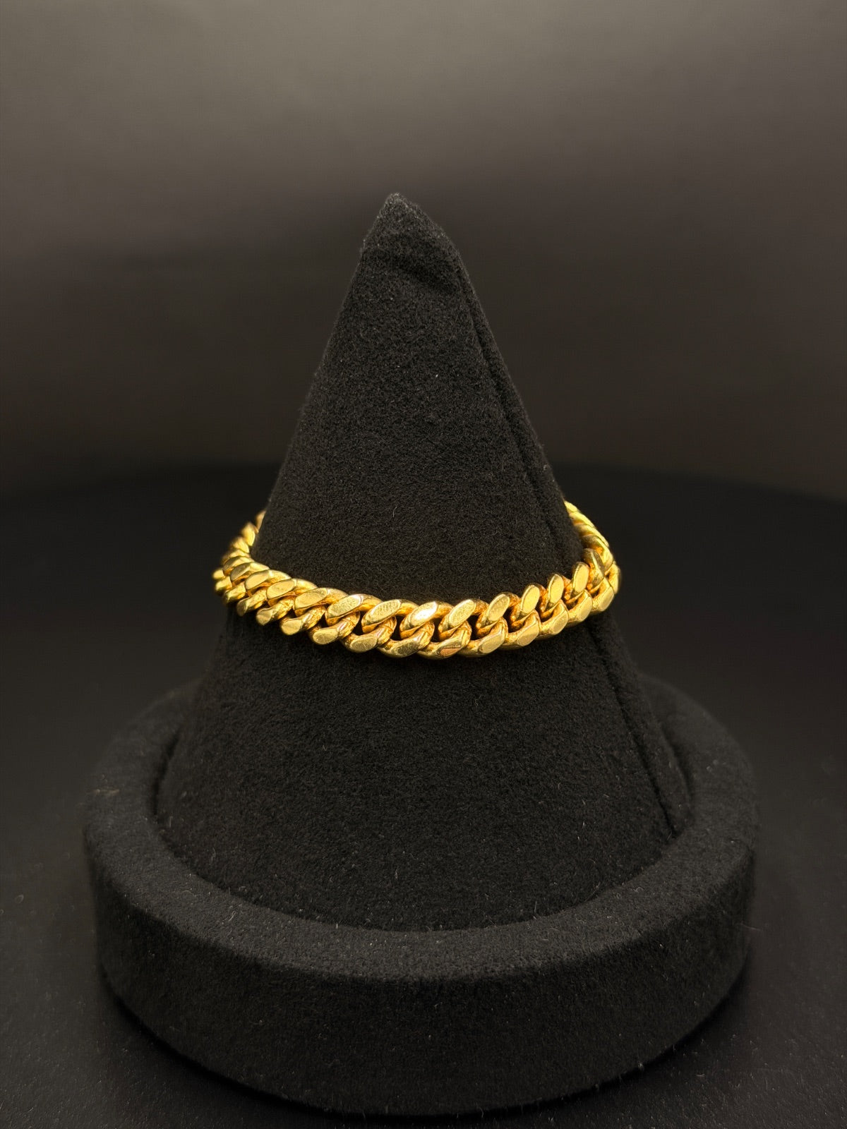 10K Gold Miami Cuban Link Bracelet 6 in 7mm