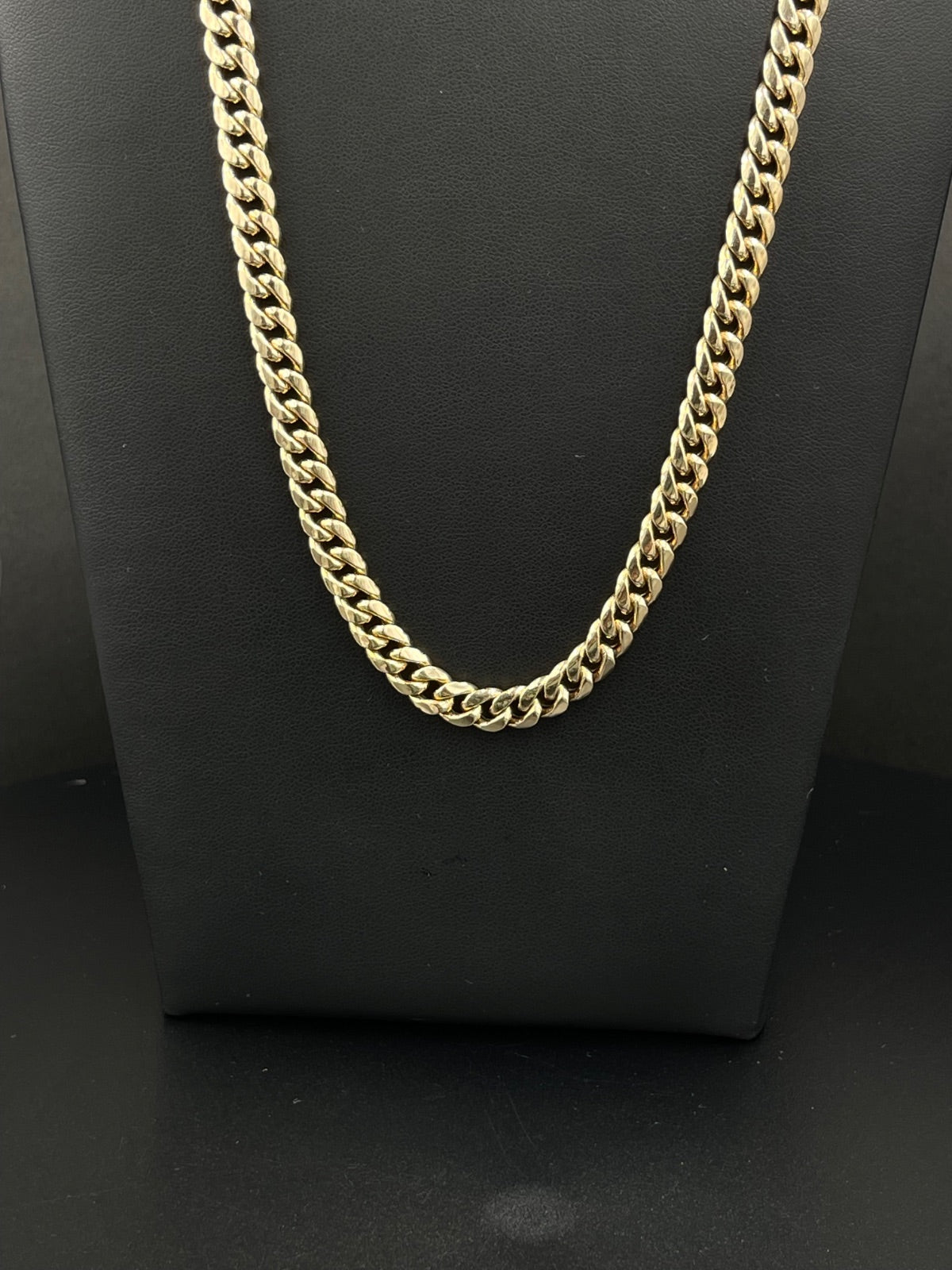 10K Gold Cuban Chain 
6.25mm
24in