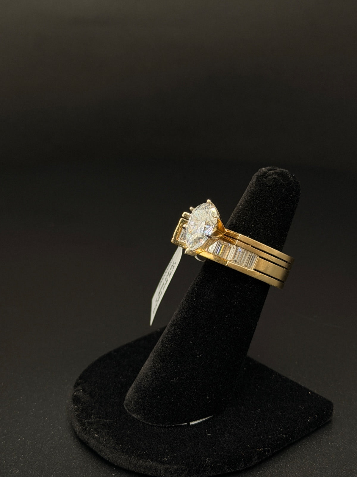 14K Yellow Gold Ring with Pear-Cut Center Stone 20.4 Grams Size 5 — photo 2