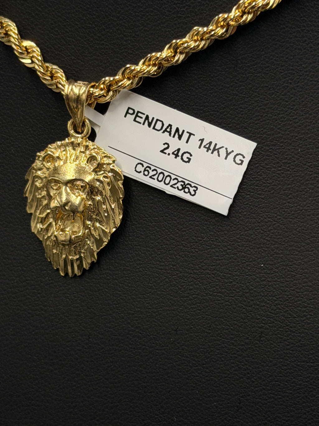 14K Gold Lion Head Pendant 2.4g