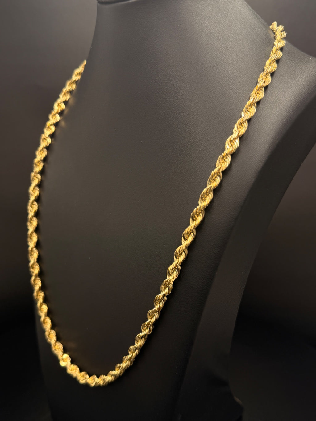 10K Gold Rope Chain Necklace 24 in, 56.5g