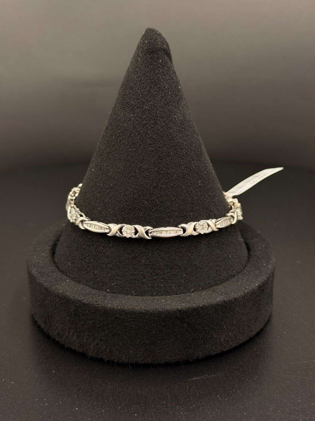 14K Gold Diamond Bracelet 7 inch