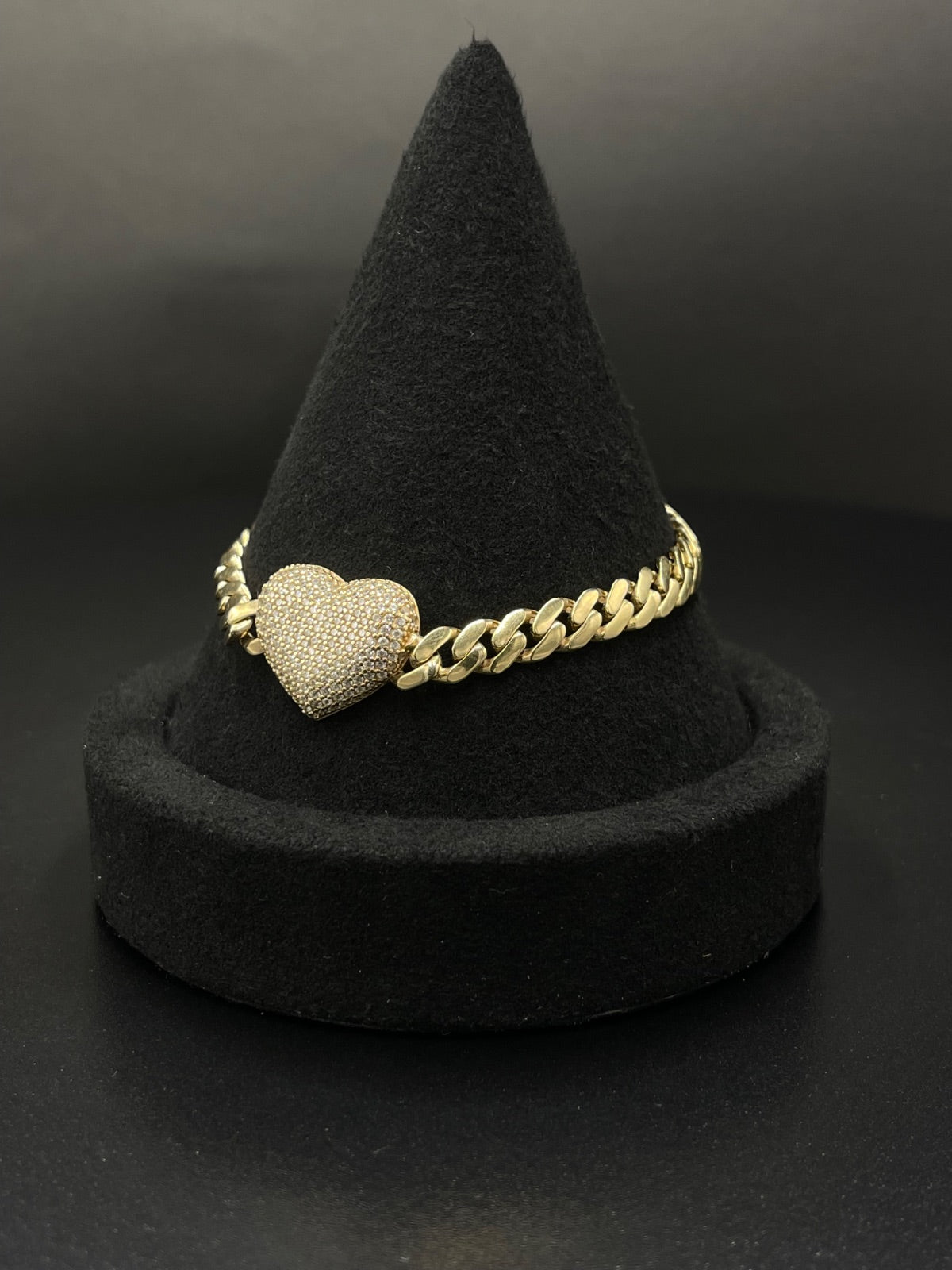 10K Gold Curb Chain Bracelet with Heart Charm 7in 6mm 10.1g — photo 2