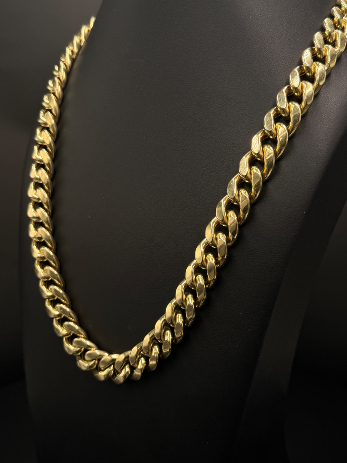 10K Gold Curb Chain Necklace 23in 13mm
