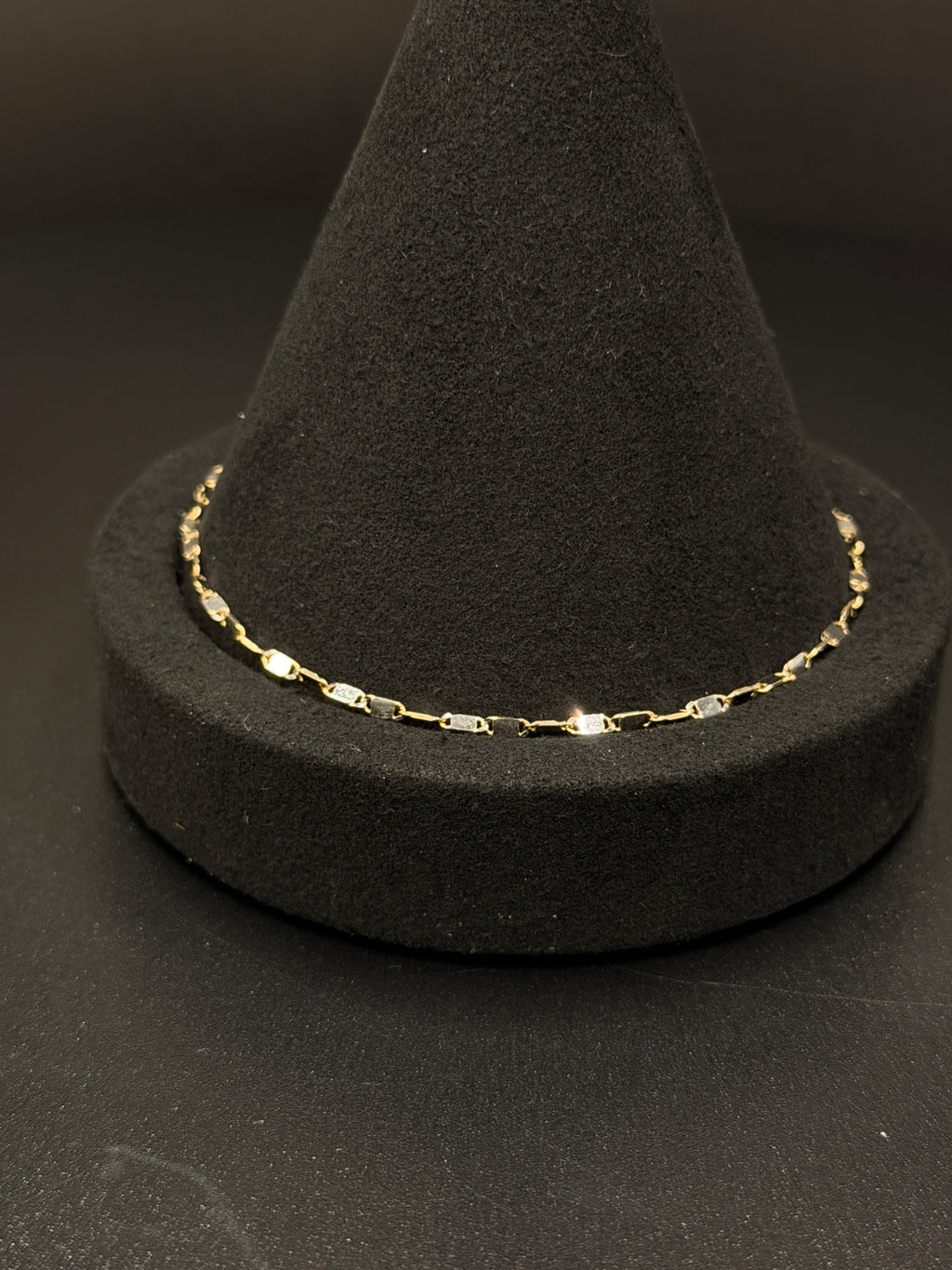 14K Yellow Gold Flat Bar Link Bracelet 2 Grams — photo 2