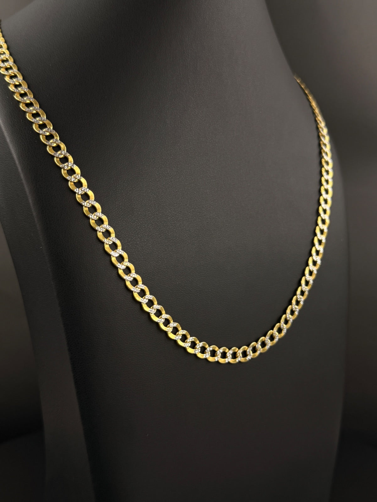 10K Two-Tone Diamond-Cut Curb Chain 28in | DD Pawn Loans — photo 3