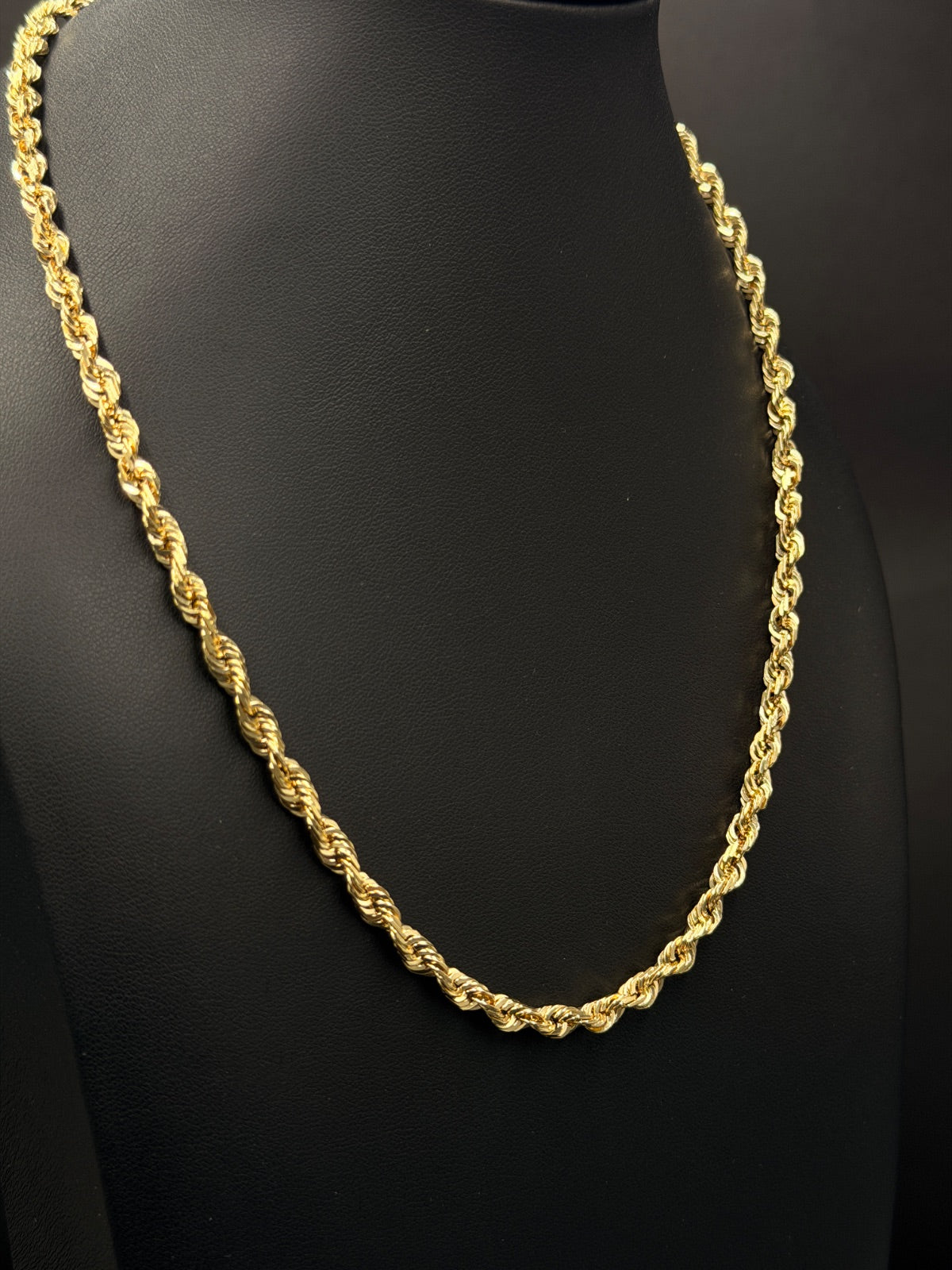 10K Gold Rope Chain Necklace 18 in 4mm