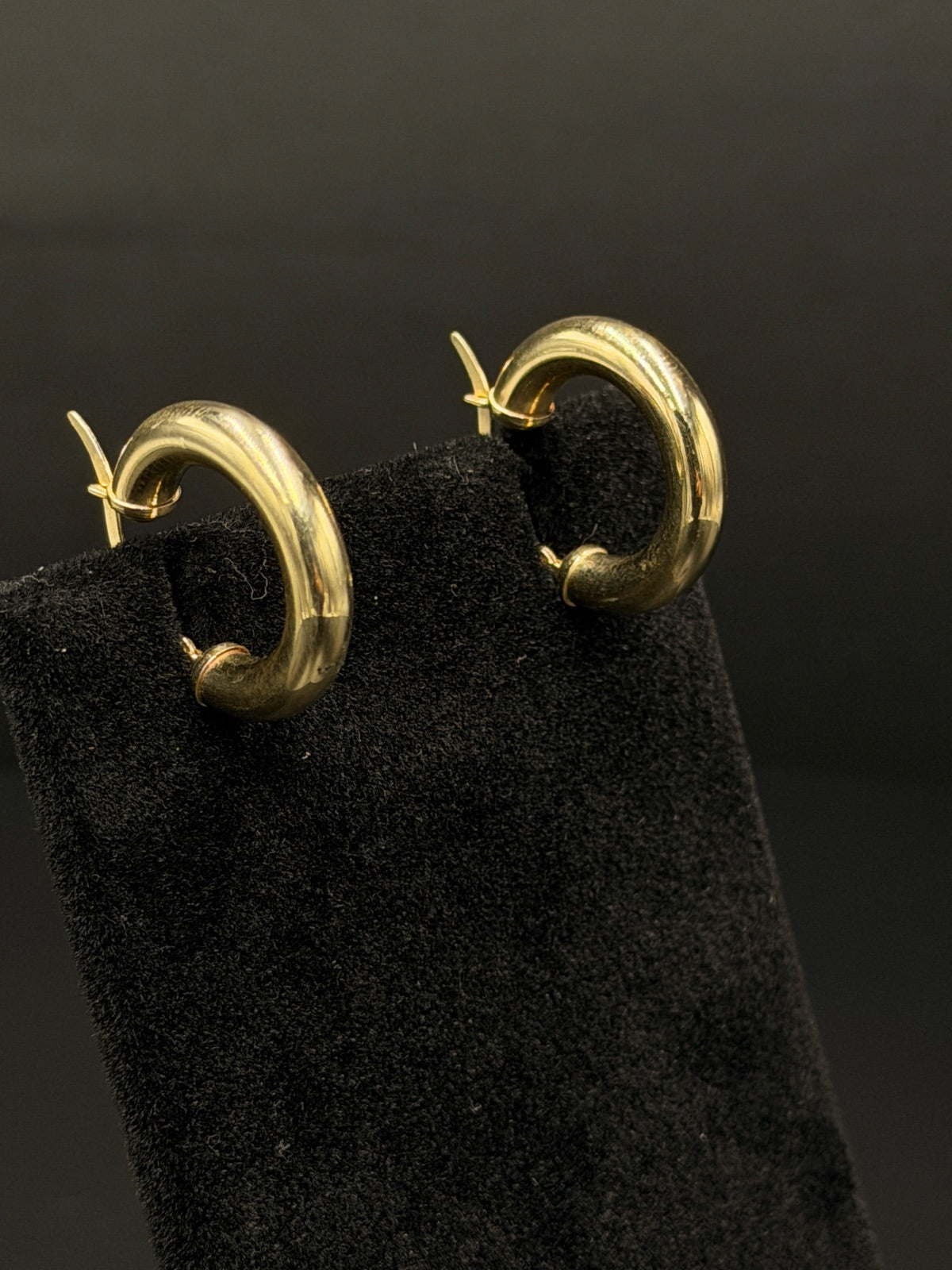 14K Gold Hoop Earrings – 2.8g | DD Pawn Loans — photo 3