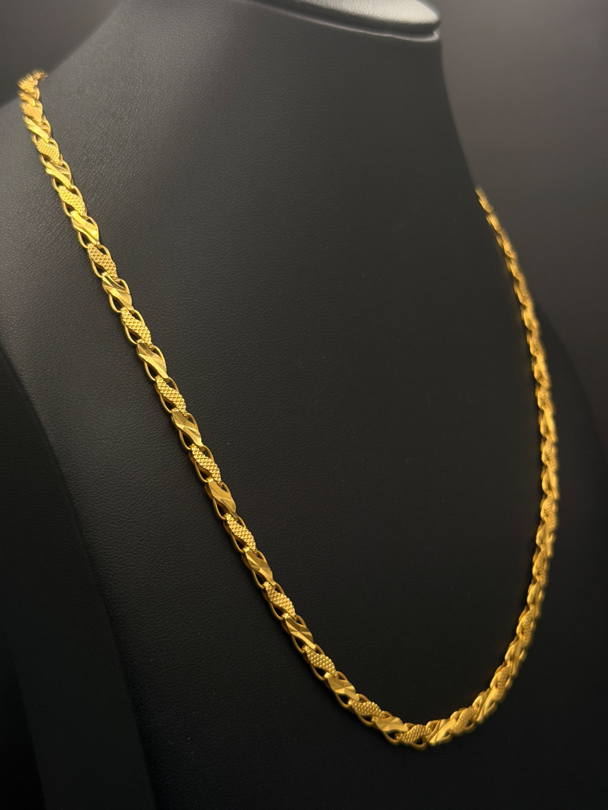 22K Gold Twisted Rope Chain 18in - Pre-Owned