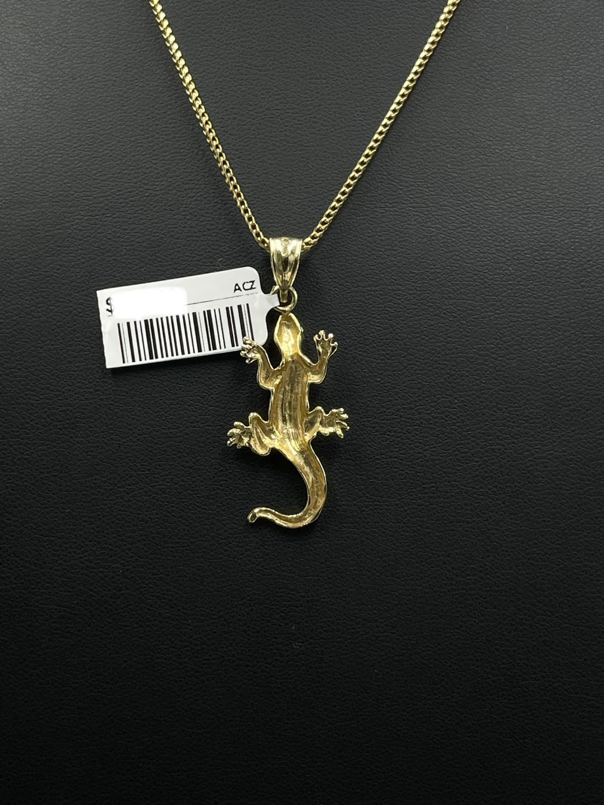 10K Yellow Gold Lizard Pendant 2.9 Grams 1.2 Inches
