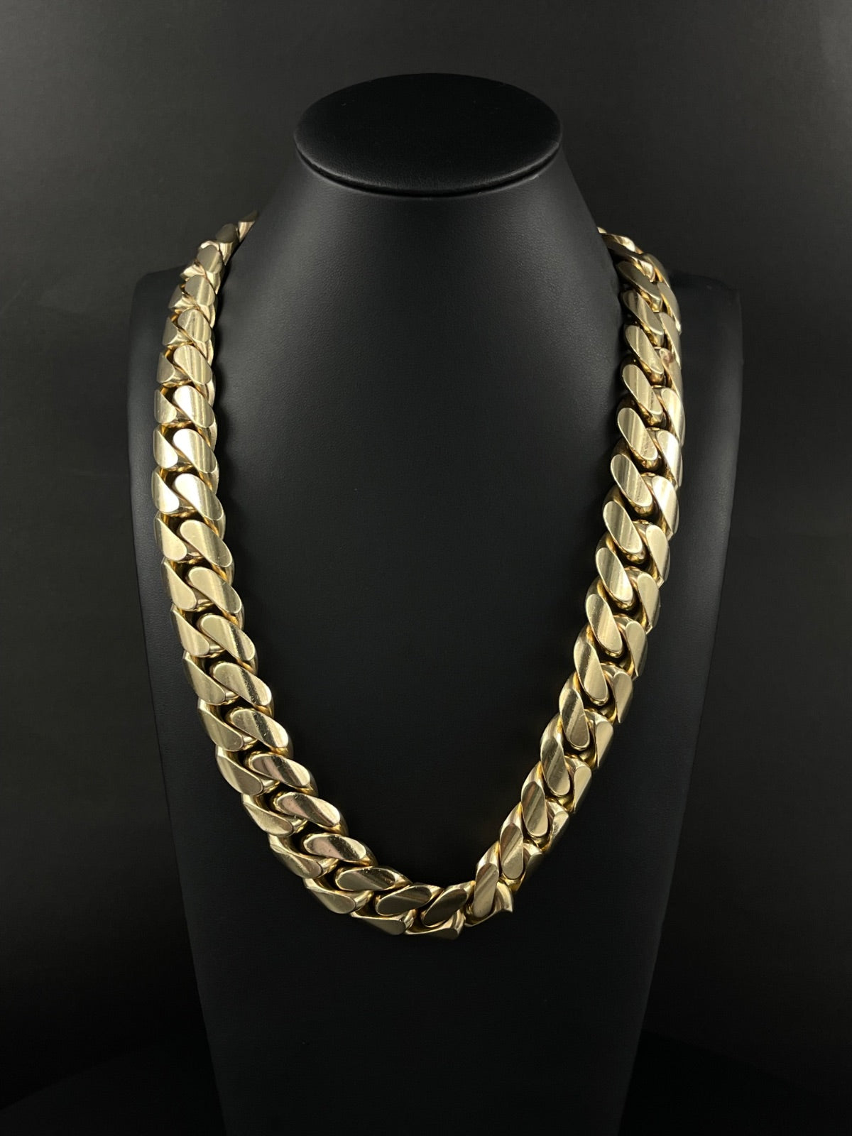 10K Gold Curb Chain Necklace 20mm 22in