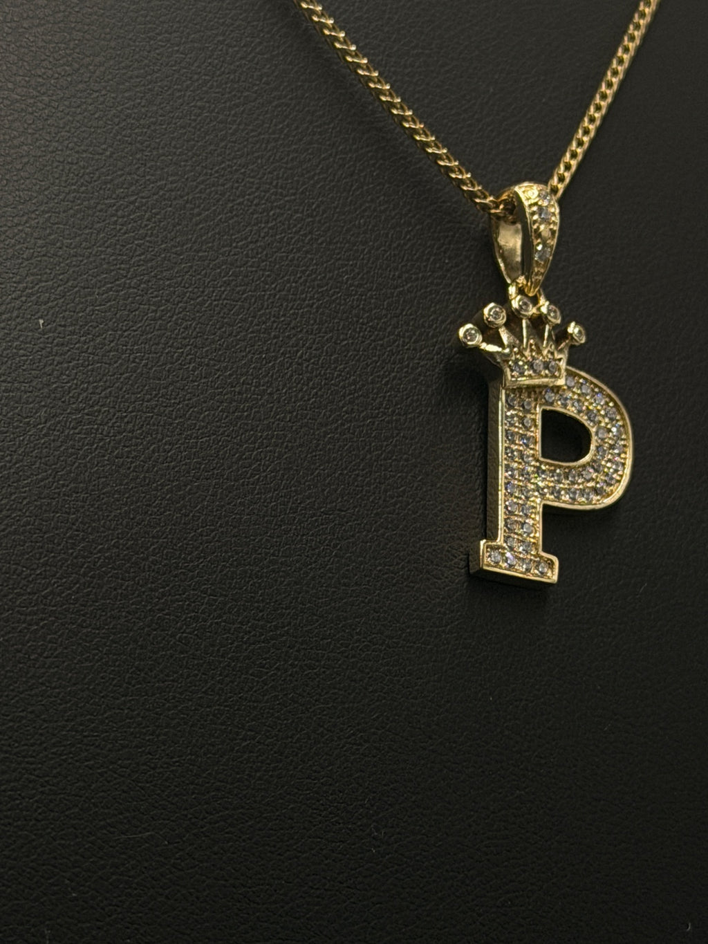 10K Gold Crown Letter P Initial Pendant 2.8g | DD Pawn Loans
