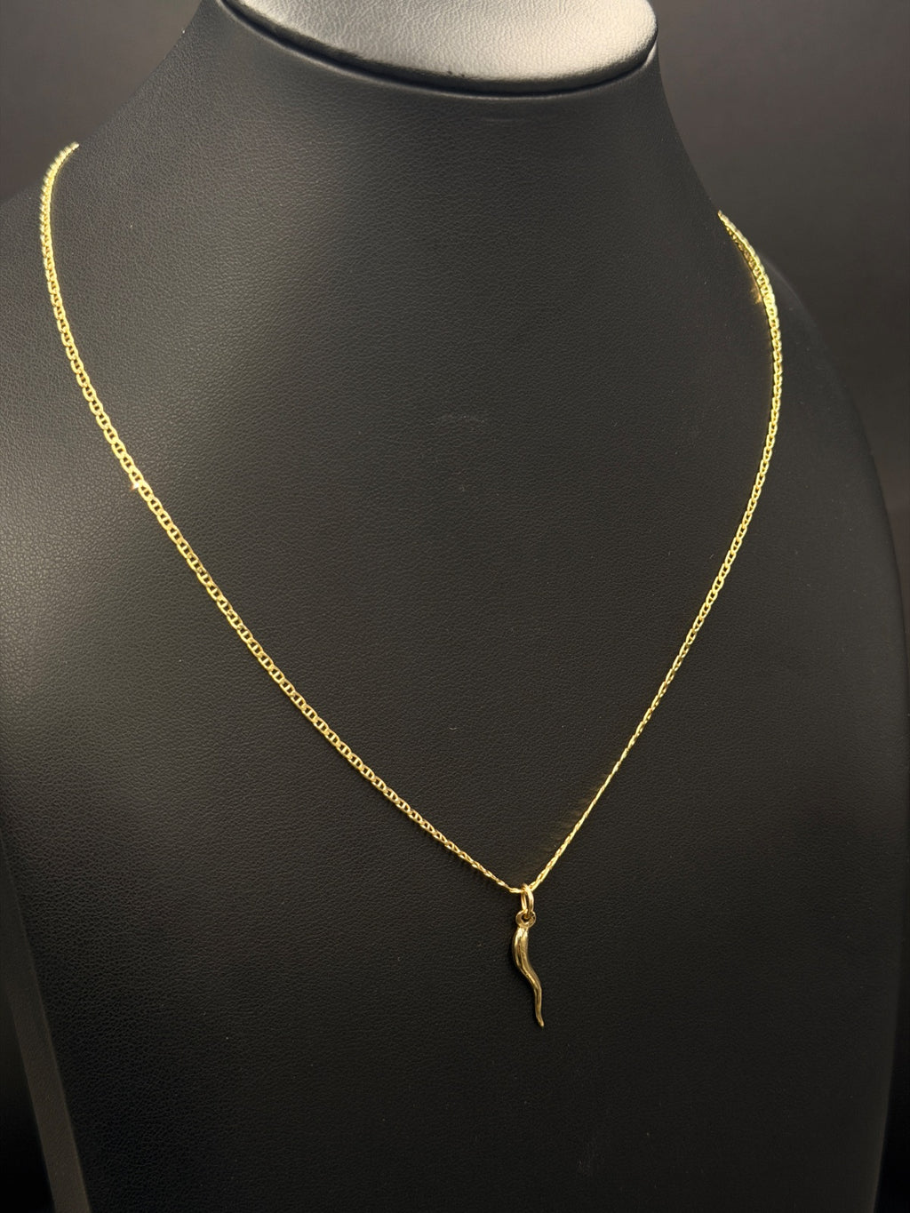 10K Gold Italian Horn Charm Chain – 2.2g | DD Pawn Loans — photo 3