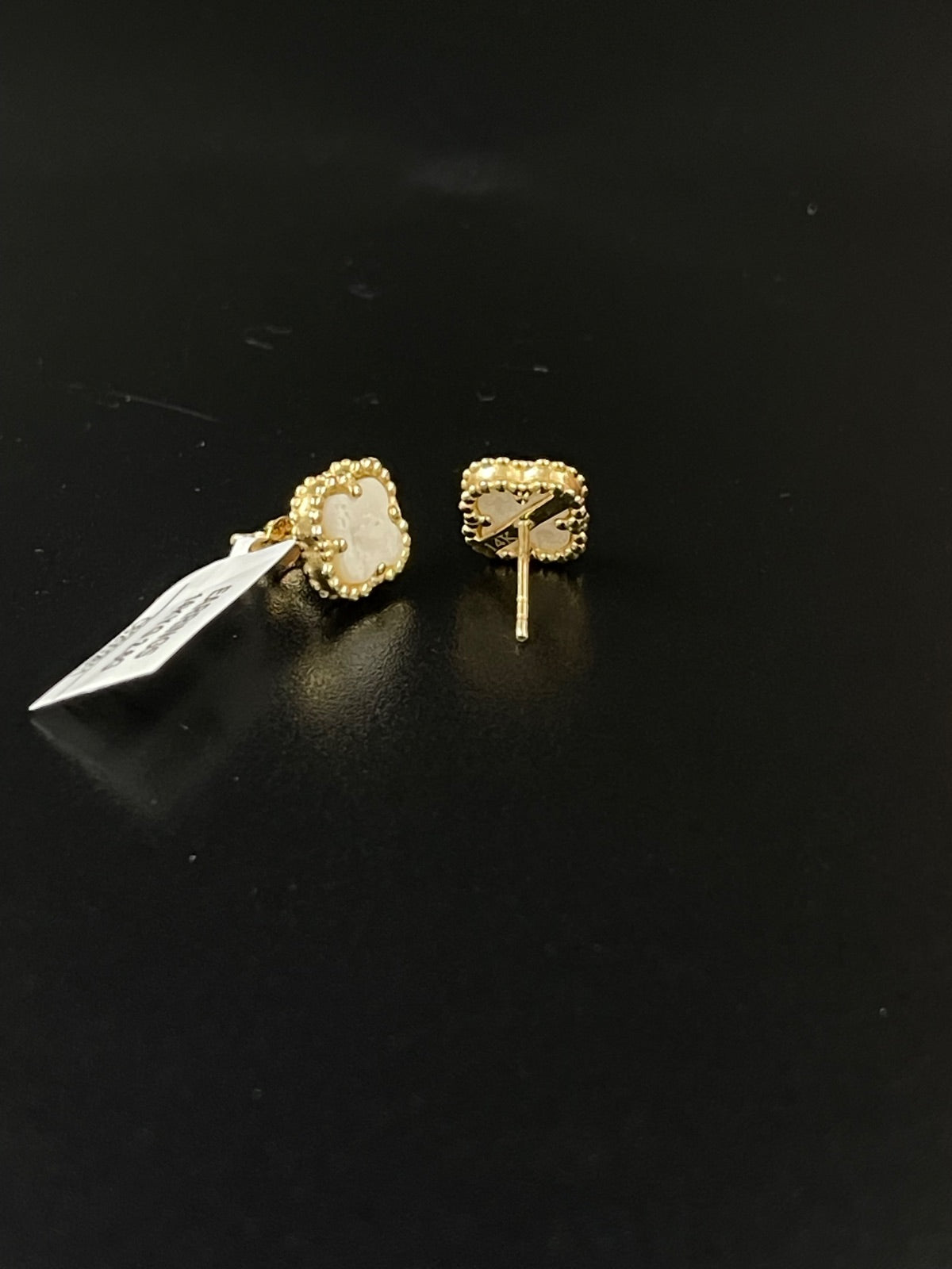 14K Gold Clover Stud Earrings for Sale Pre-Owned