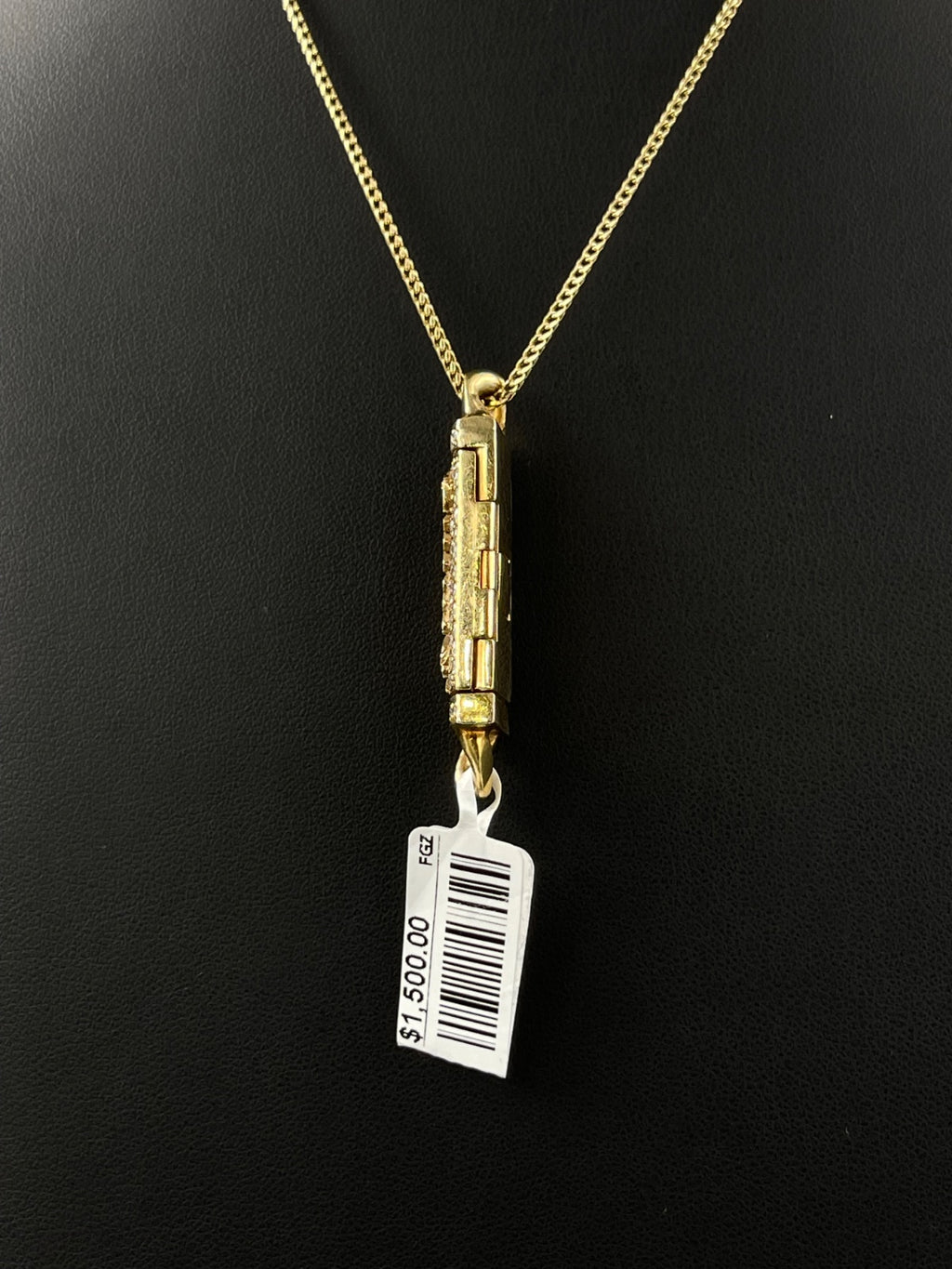 Gold Diamond Lock Pendant with Script Detail 11.25mm