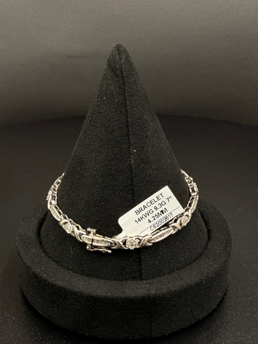 14K Gold Diamond Bracelet 7 inch