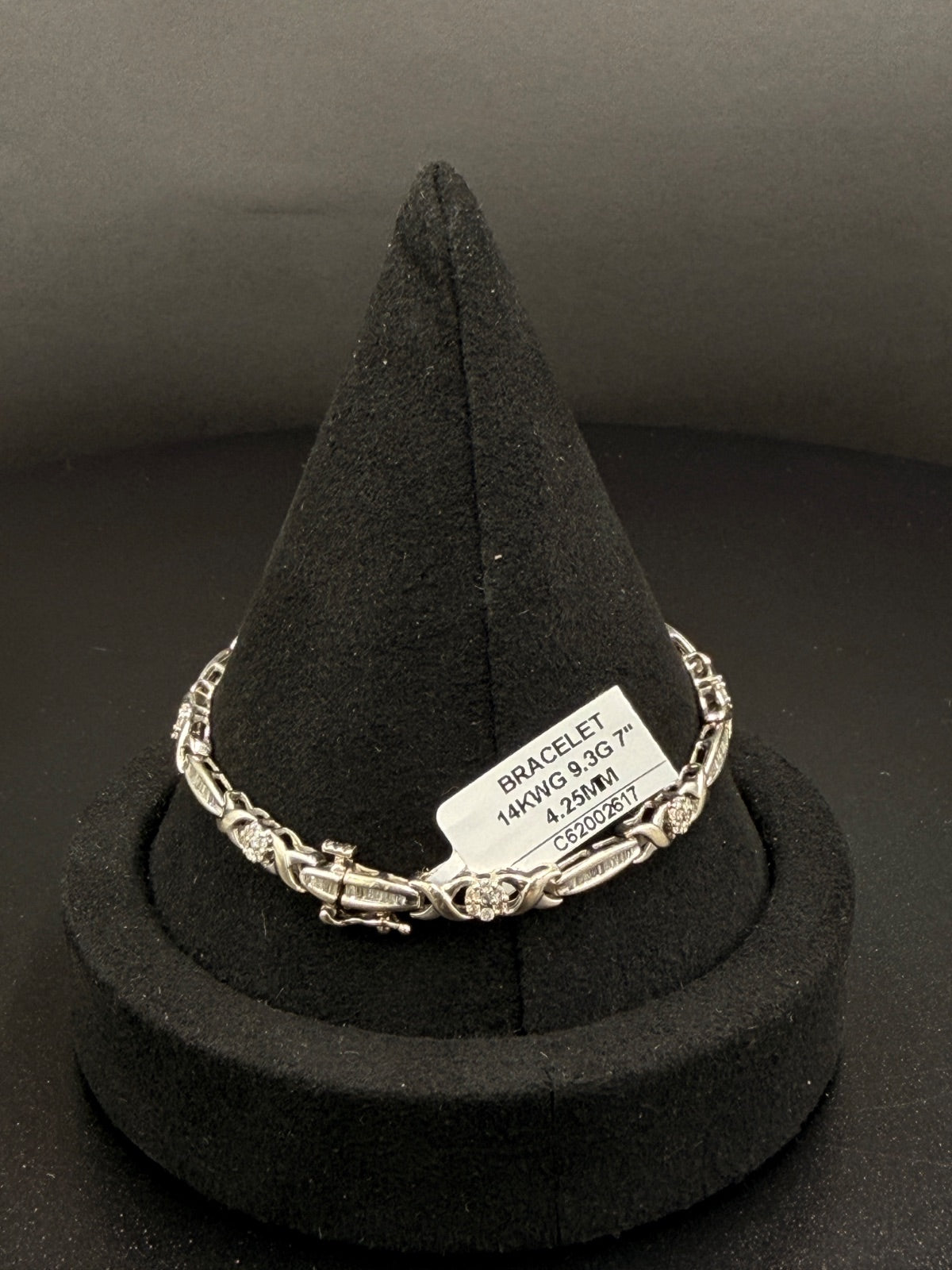 14K Gold Diamond Bracelet 7 inch