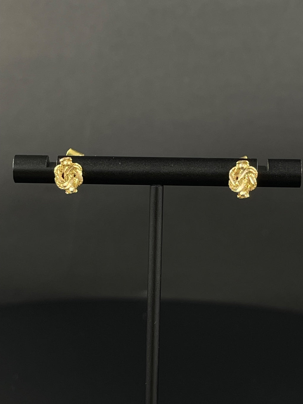 14K Gold Earrings 
5.6mm