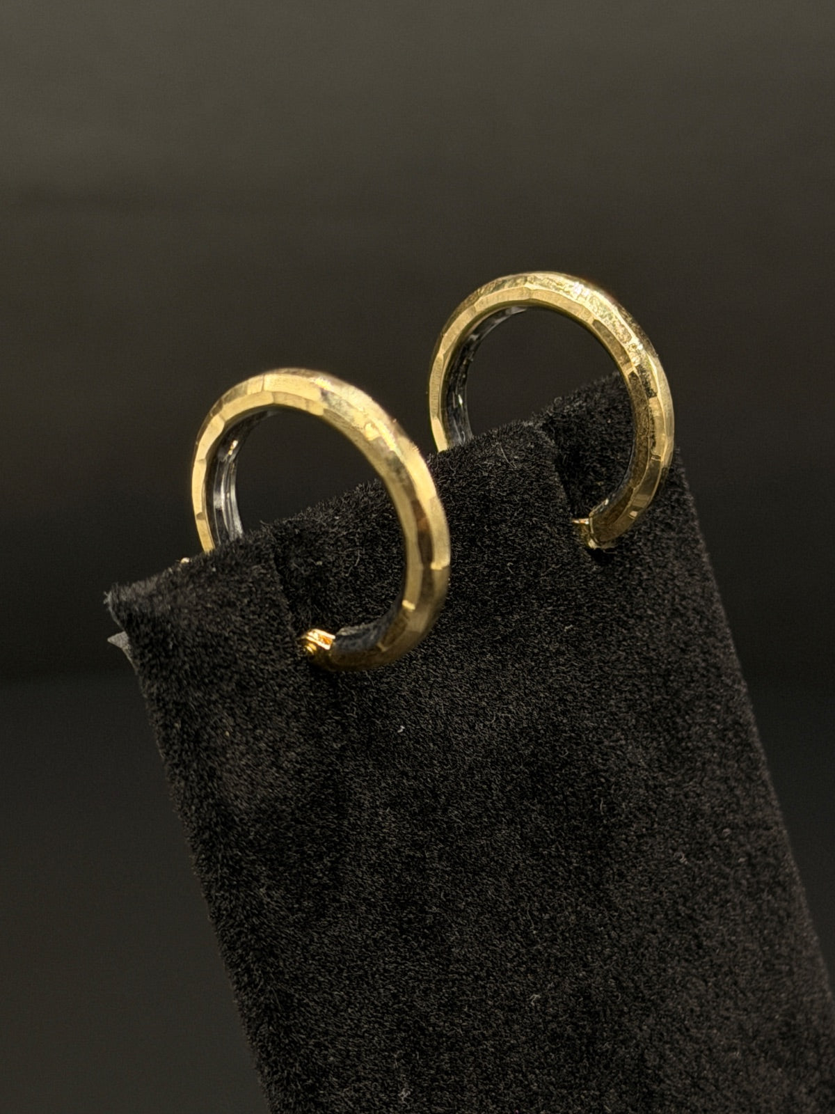 14K Gold Hoop Earrings – 2.1g | DD Pawn Loans — photo 3