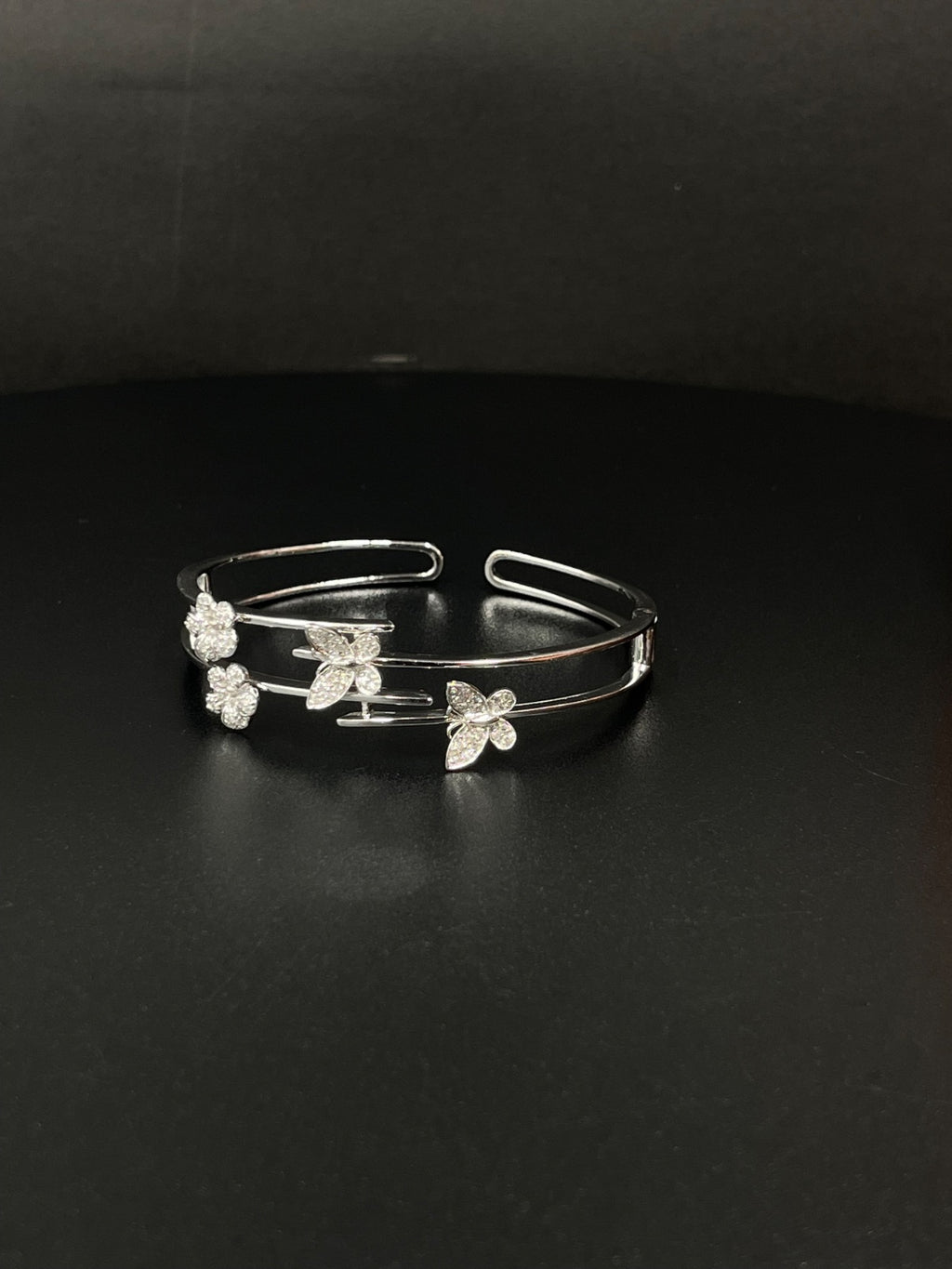 14K Gold Floral Cuff Bracelet 15.1g