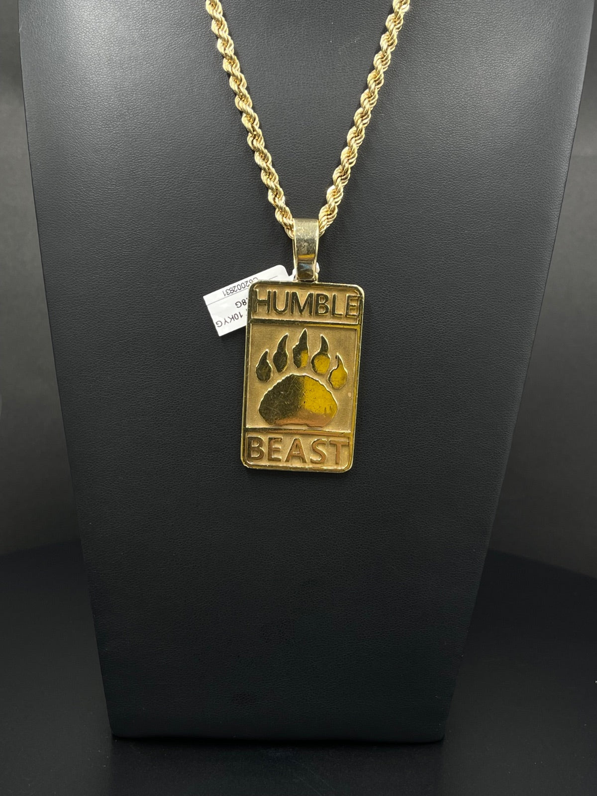 10K Gold Pendant “Humble Beast”
29.5mm