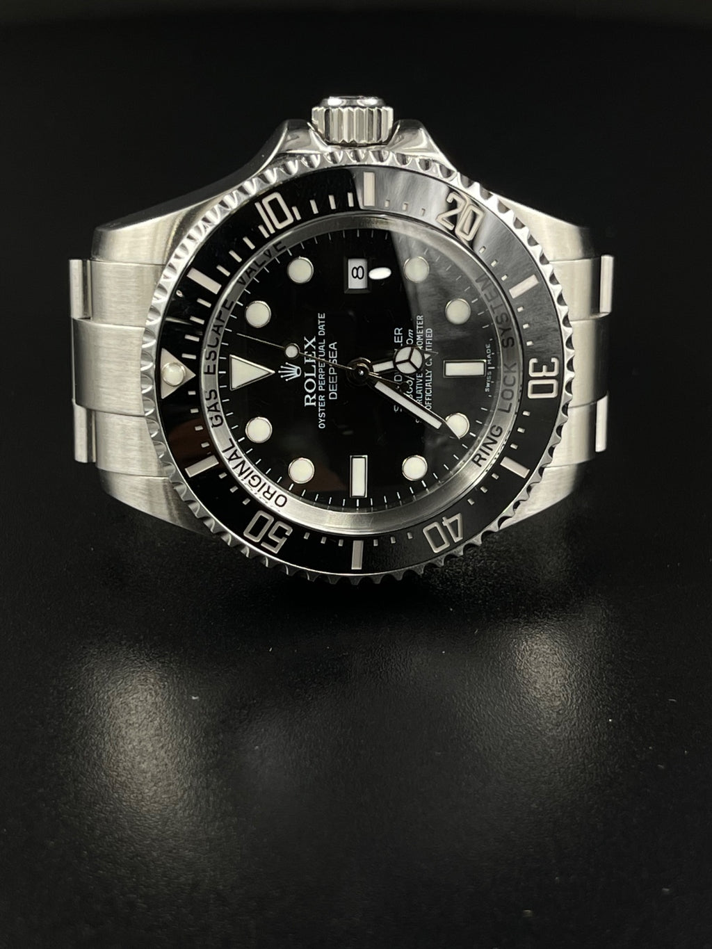 Rolex Sea-Dweller Deepsea 116660 40mm Watch